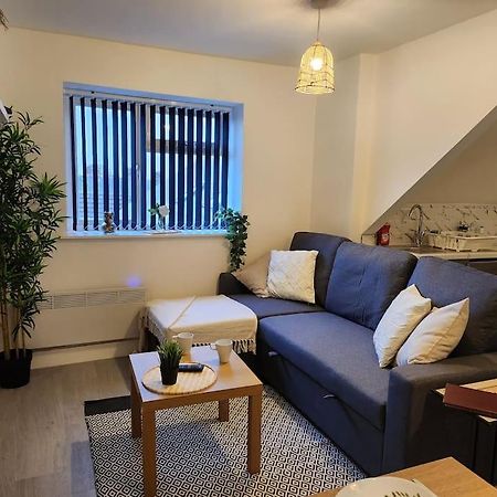 Supervalue Suite 7 - Fast Wifi, Hotel Linen, Keyless Entry, City Only 10 Mins - By Property Promise Cardiff Extérieur photo